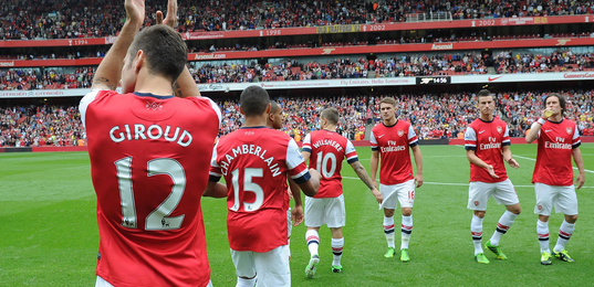 TA：热刺希望与范德芬续约；冬窗引援会因帕拉蒂奇去留而调整（TA：热刺计划与范德芬续签；冬窗引援策略将随帕拉蒂奇留任与否而变）