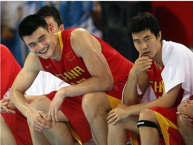 2-1，打爆日本张本智和，状态低迷连续丢分，邱党给对手上课（2-1，邱党技高一筹力克张本智和，对手状态起伏连丢分）