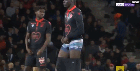 亚冠精英赛战报：托尼破门，吉达国民三人传射5-0巴格达警察（亚冠精英赛：托尼建功，吉达国民三将传射，5-0横扫巴格达警察）