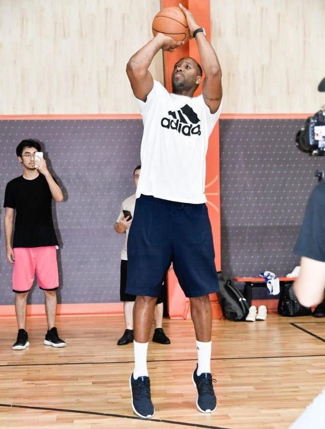 阿斯：罗马仍在关注小火柴，贝蒂斯与塞维利亚也加入竞争（阿斯：罗马继续关注小火柴，贝蒂斯与塞维利亚加入争夺）