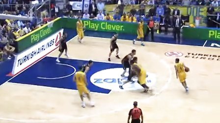 比萨终结开季10轮不胜，时隔34年半再次在意甲赢球（比萨摆脱开季十轮不胜阴影，时隔34年半再度在意甲取胜）