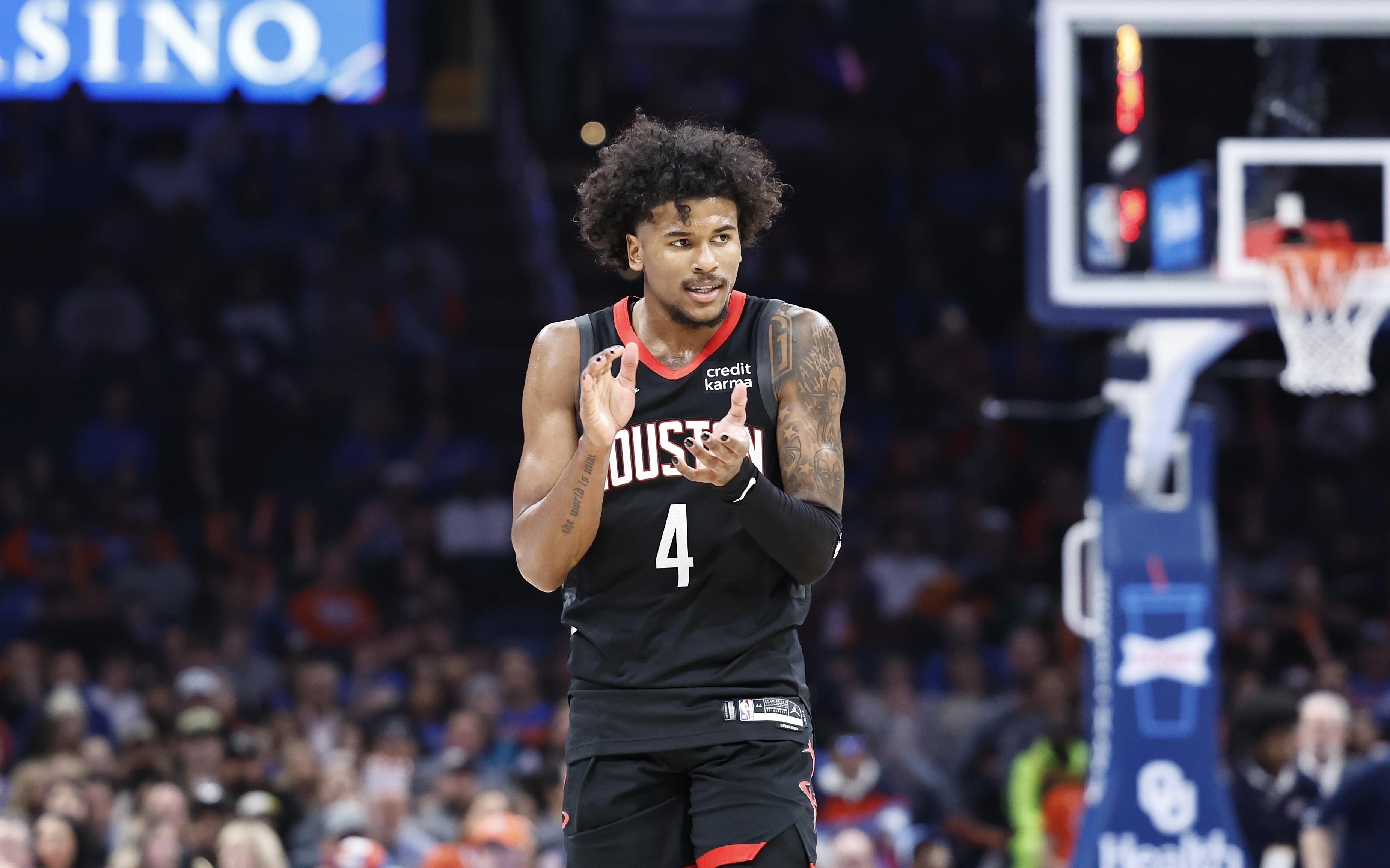 佩雷茨将与未婚妻在周二结婚，周三举办1000人参加的庆祝活动（佩雷茨周二与未婚妻完婚，周三举行千人庆典）