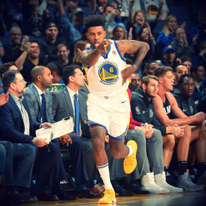 塔利亚菲科：不认为与梅西的对比会影响马斯坦托诺，他很专注（塔利亚菲科：梅西比较不会干扰马斯坦托诺，他始终专注）