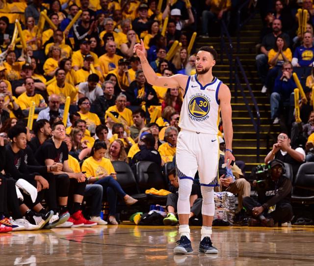 巴萨新星登场攻入制胜球（巴萨小将替补出场打入致胜一球）